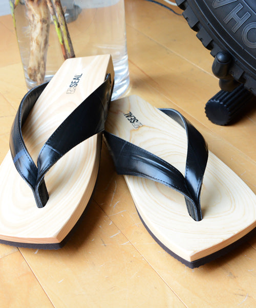 Mizutori Crossover Classic Geta | Recycled Tire Tube Footwear 