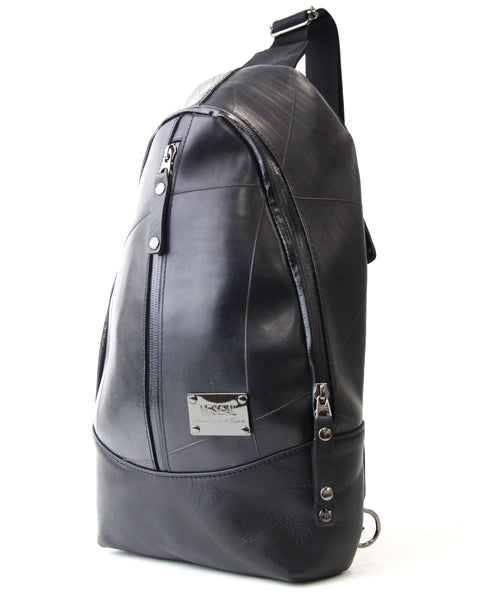 日本未入荷SAINTPAINのSP Washed Nylon Backpack Stone Island Nylon Backpack in Black | SVD USA