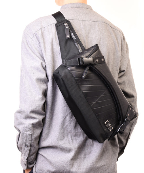 Designer sling pack Clearance